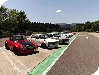 車両販売・展示