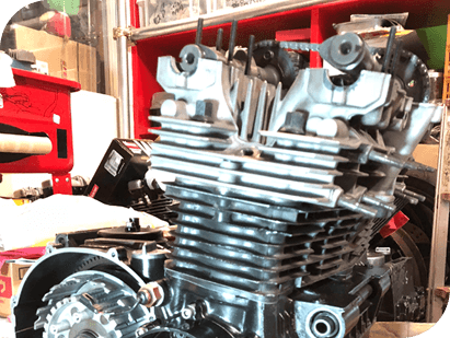 車・バイクパーツ／玩具／雑誌／グッズ販売